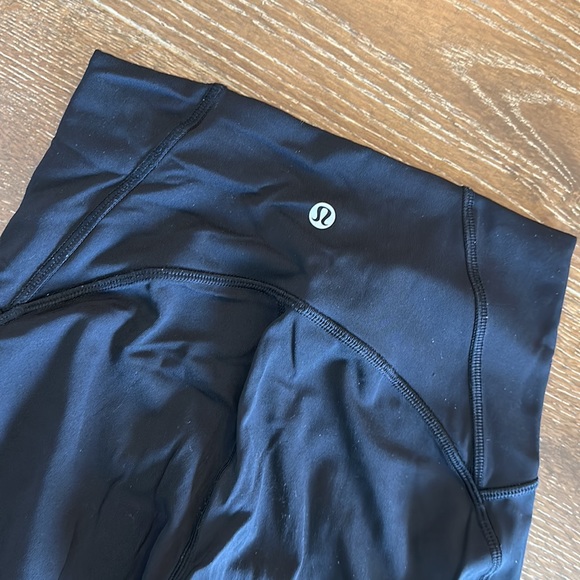Lululemon black cropped wunder under with mesh leggings - Picture 2 of 4